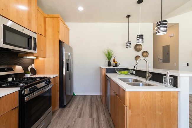 Foto del edificio - Tower View Contemporary Flats - Single Story