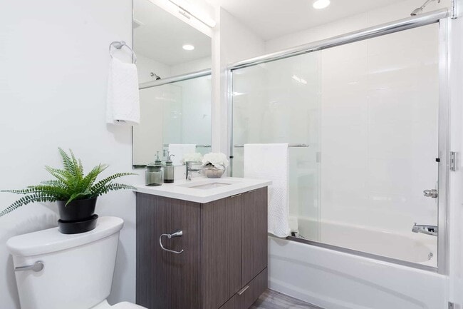 Interior Photo - Fusion