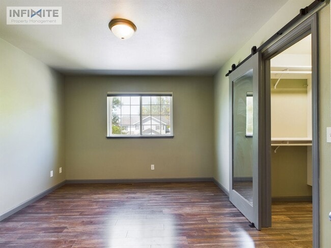 Building Photo - 3 Bedroom Townhome for Rent in Bozeman, MT
