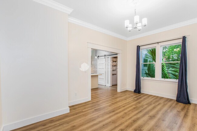 Foto del edificio - 784 Clementina St