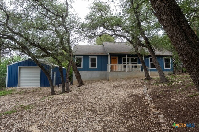 Foto del edificio - 1015 Twin Deer Ln