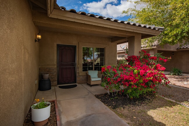 Foto del edificio - 4540 Jojoba Ave