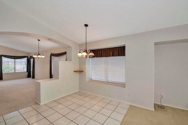 Foto del edificio - 8951 E Red Mountain Ln