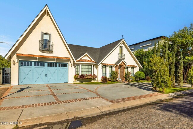 Foto del edificio - 4402 E Turney Ave