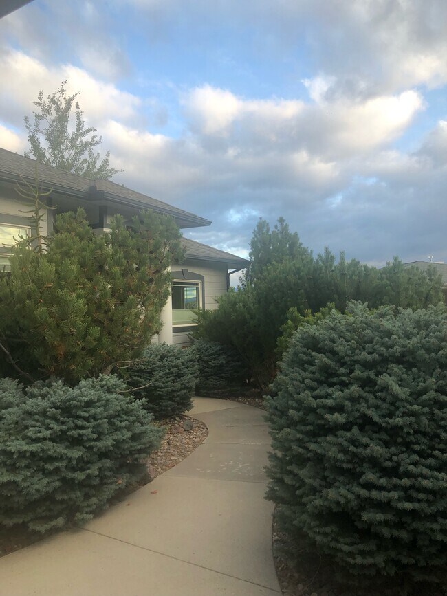 Foto del edificio - 231 Mansion Heights Dr