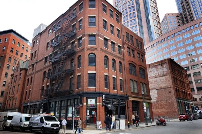 Building Photo - 281 Franklin St