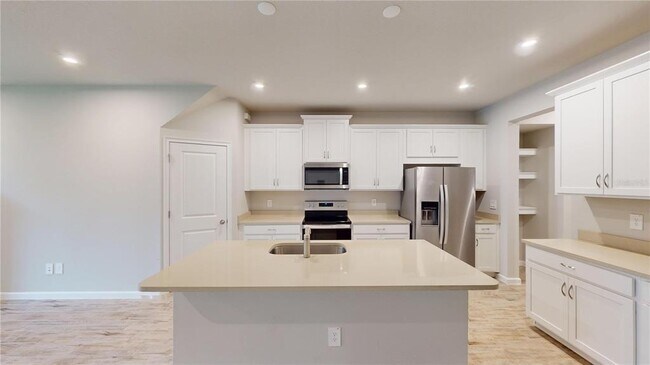 Foto del edificio - 26130 Fantasy Sky Ln.