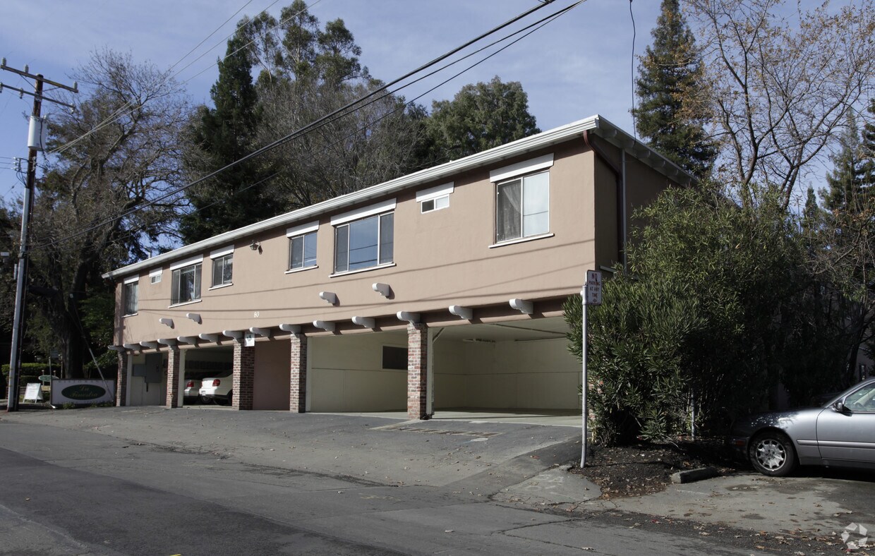 Primary Photo - 80 Lafayette Cir