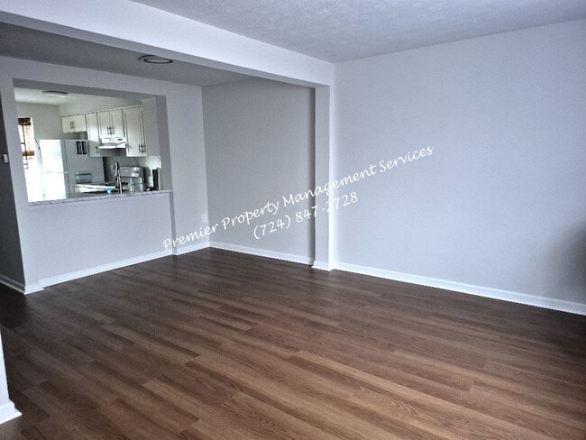 Photo - 7809 Lafayette Square House