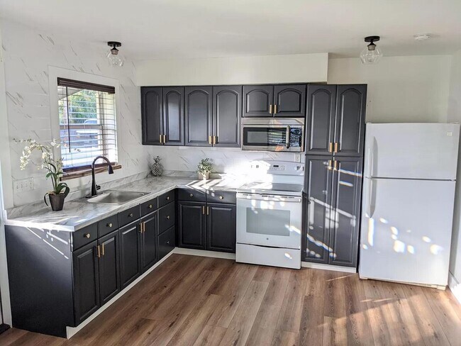 Foto del edificio - 2708 Hinda Rd