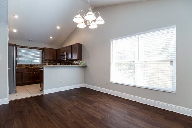 Building Photo - 1003 Ragsdale Rd