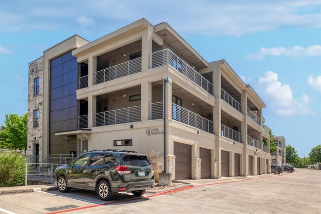 Foto del edificio - 2733 Dulce Ln