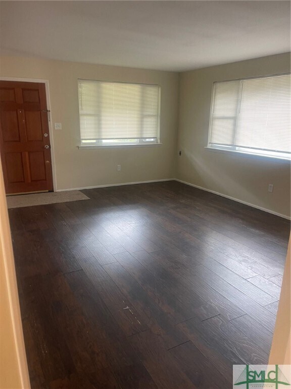Building Photo - 8519 Cresthill Ave