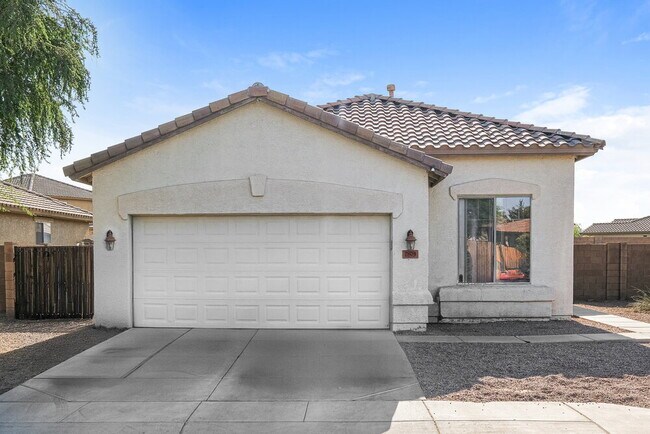 Building Photo - 7805 S 68th Dr