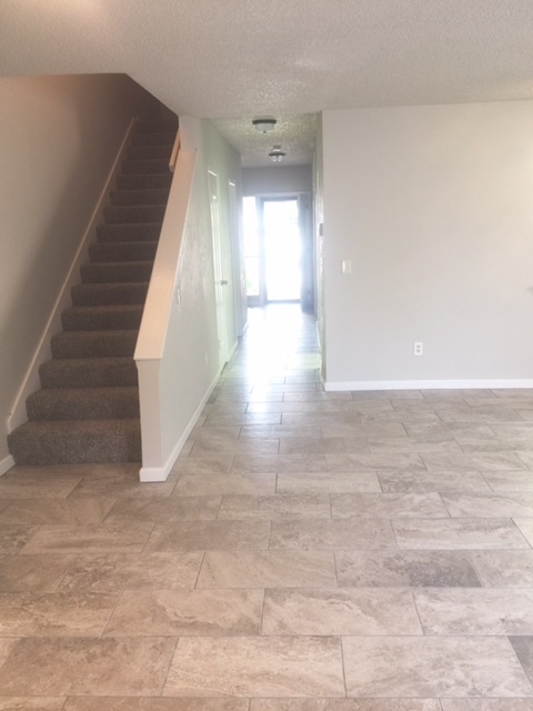 Building Photo - Condo for rent in OKC + 3 bedrooms