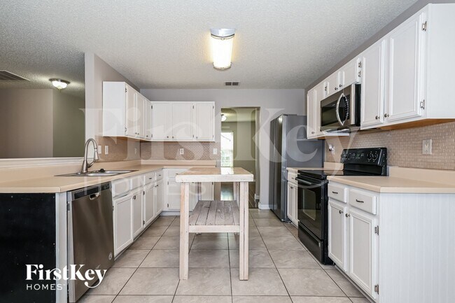 Foto del edificio - 1445 Lochspring Dr