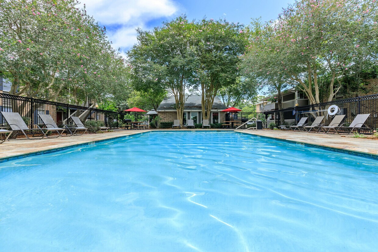 The Arts Apartments at Broussard Crossing Apartments in Lafayette, LA