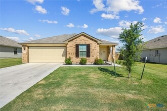 Building Photo - 5102 Karen Grn Dr