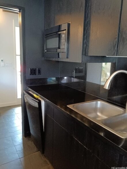 Building Photo - 203 Heleuma Pl