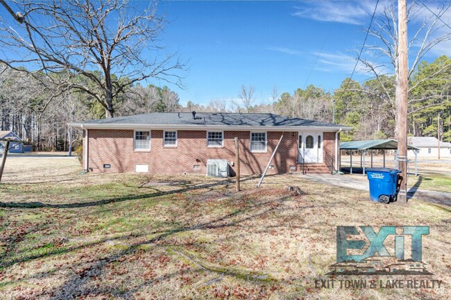 Building Photo - Charming 3-Bedroom Rental in Jarratt, VA!