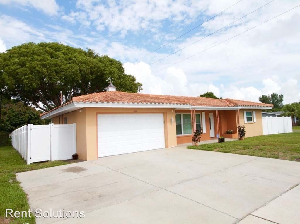 Primary Photo - 3 br, 3 bath House - 863 Keene Rd