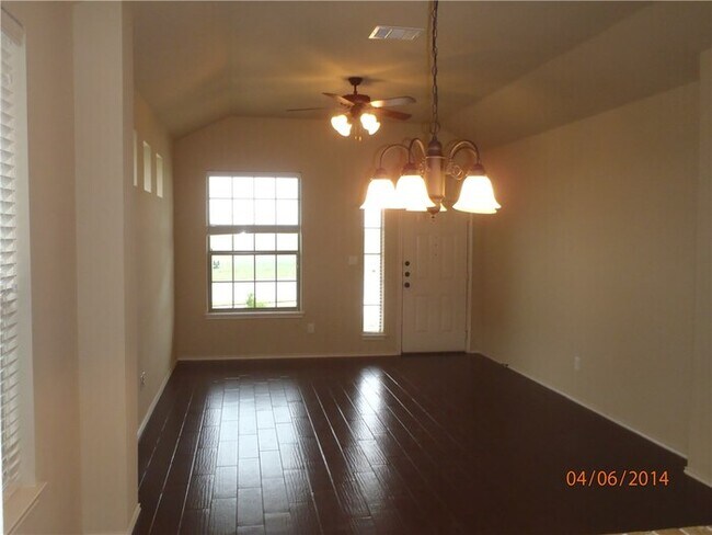 Foto del edificio - Luxury Duplex / Hutto TX