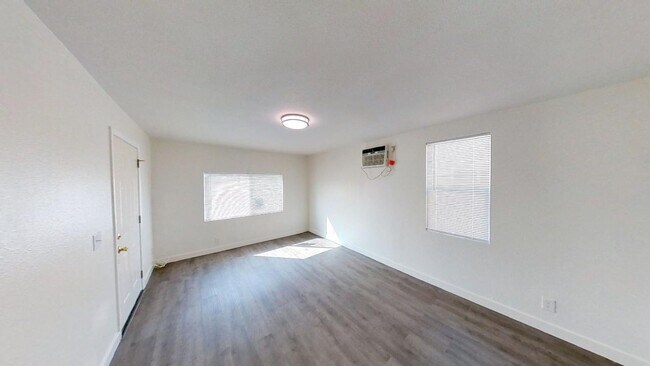 Foto del edificio - 26026 E 9th St