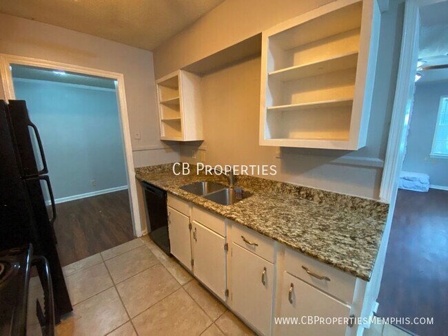 Foto del edificio - 4460 Helene Rd