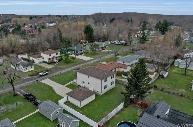Building Photo - 4996 Thurston Ave