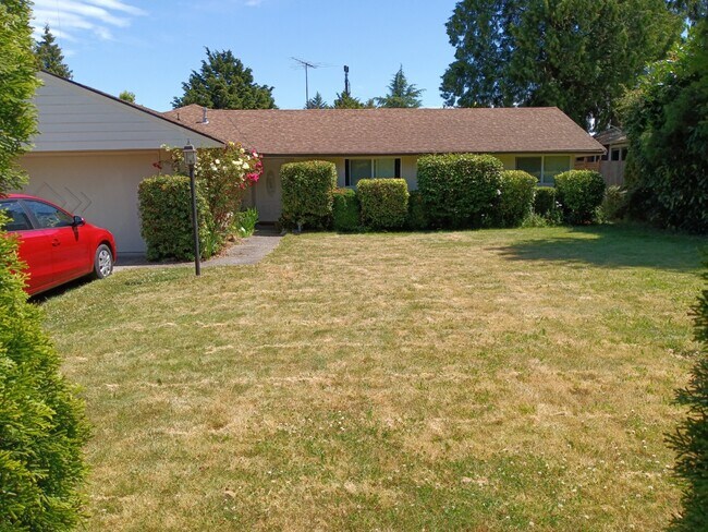 Building Photo - 4036 92nd Ave SE