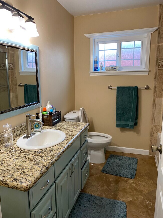 Foto del edificio - 1119 Parkview Ln