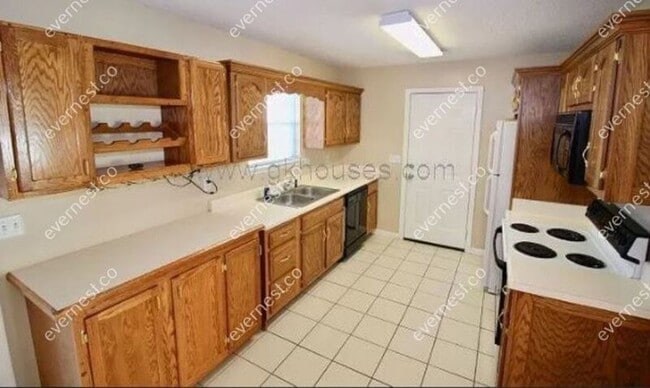 Building Photo - 43 Spring Pl Dr