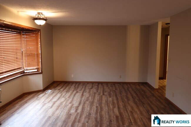 Foto del edificio - 3-Bed 2-Bath Home