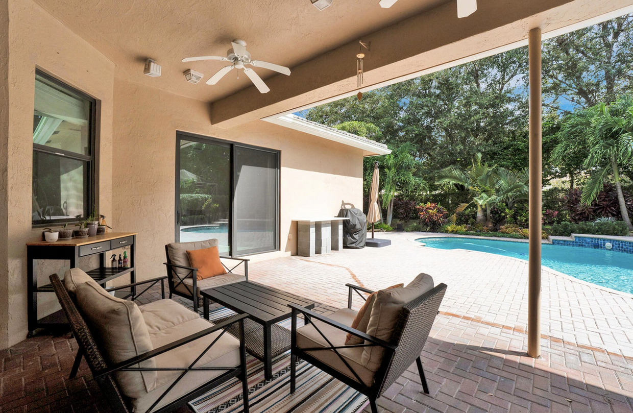 Foto del edificio - Northwest 50th Drive, Coral Springs, FL 33...