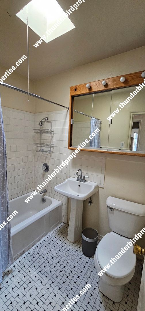 Foto del edificio - 2134 Coal Pl SE