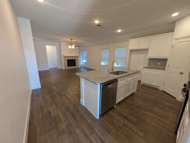 Foto del edificio - Beautiful 4 Beds 2 Baths Home in Anna, TX!
