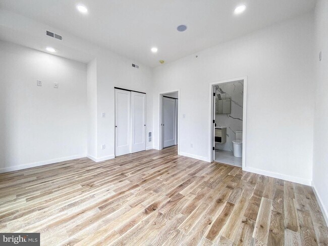 Foto del edificio - 1537 N 33rd St
