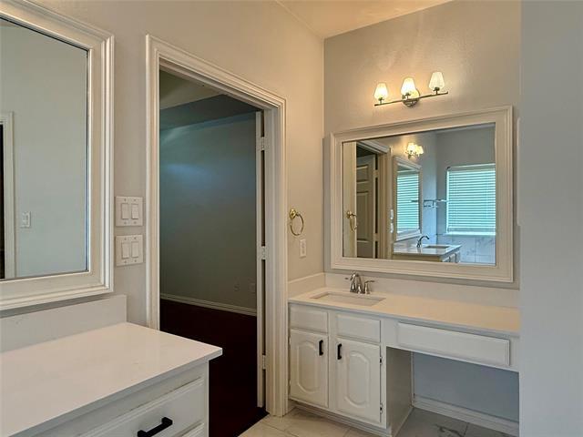 Foto del edificio - 715 Willow Ridge Ct