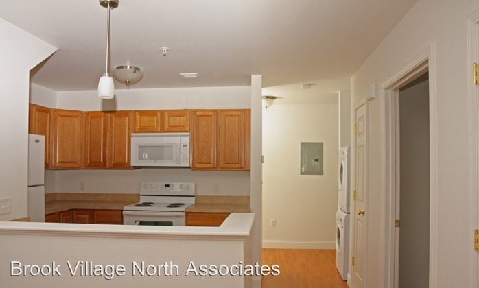 Foto principal - 301-243 Brook Village Rd
