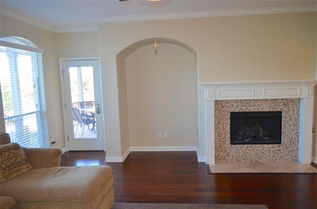 Building Photo - 11421 Dona Villa Dr