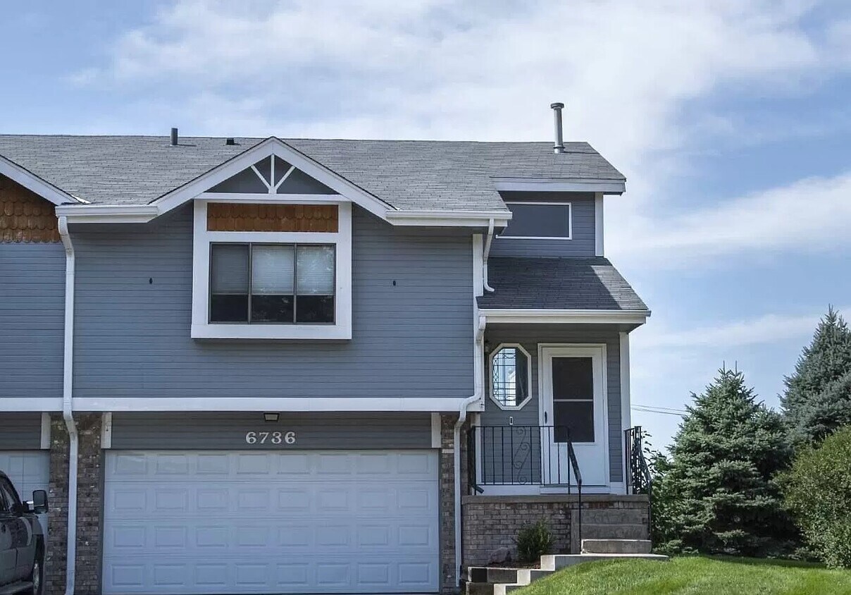 6736 S 153rd Cir Omaha NE 68137 Townhouse For Rent In Omaha NE