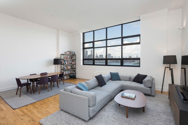 Foto del edificio - 360 Furman St