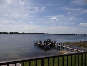 Building Photo - 7824 Holiday Isle Cir