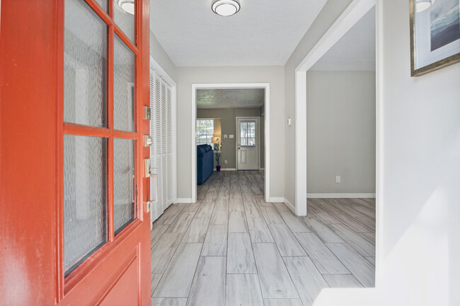 Building Photo - 723 Langwood Dr