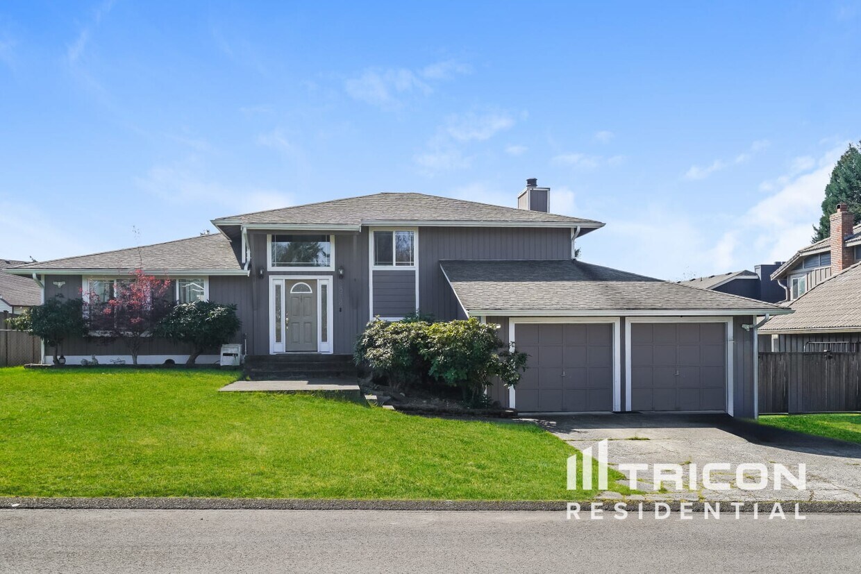Foto principal - 9808 73rd St SW