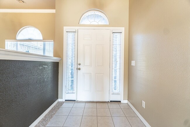 Building Photo - Spacious Centerton Home!