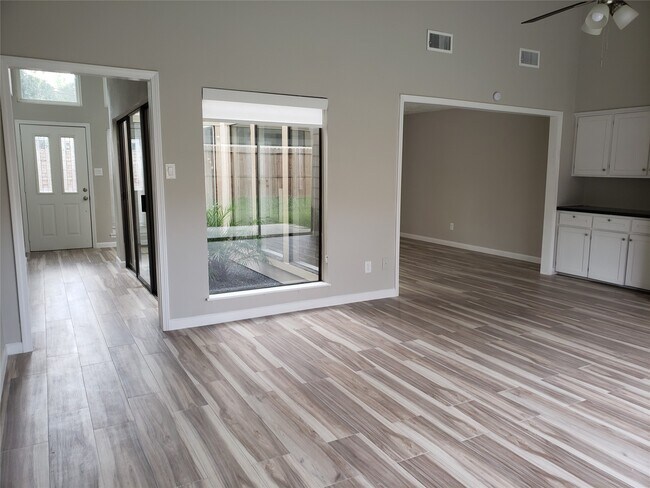 Building Photo - 9122 Chesney Downs Dr