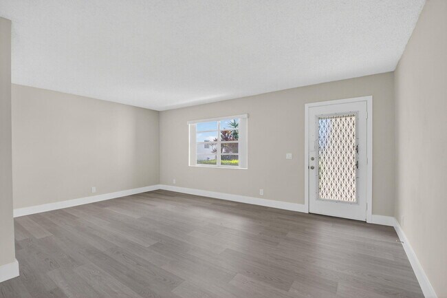 Foto del edificio - 538 Normandy Ln