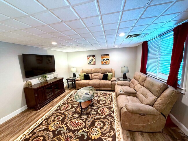 Foto del edificio - 10 Bridlewood Ct
