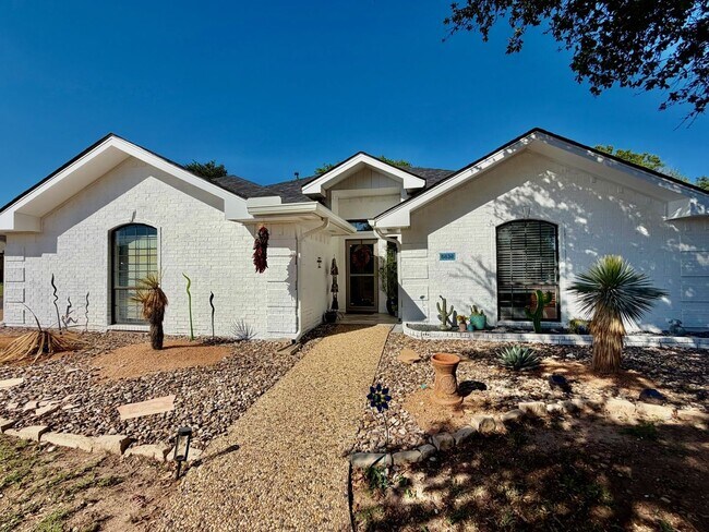 Building Photo - 5838 Manchester Ln